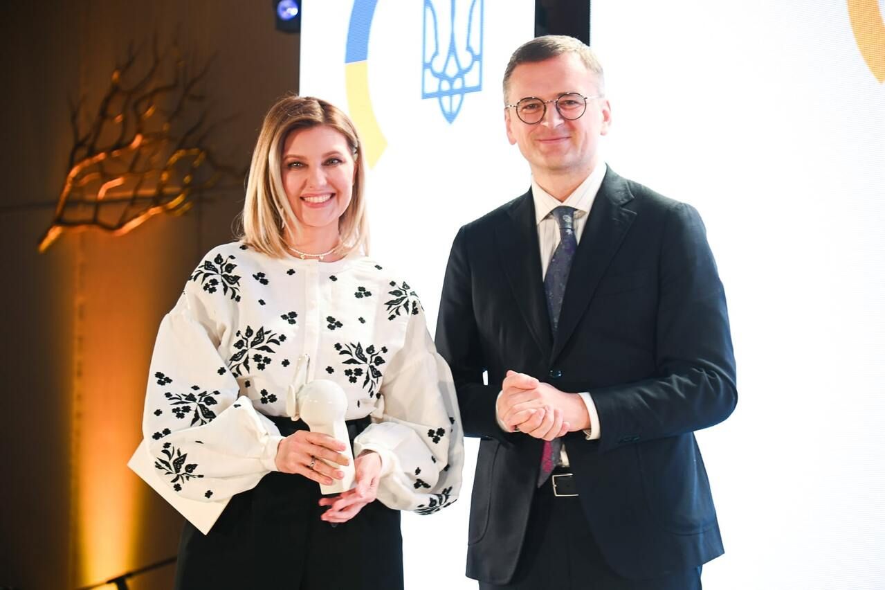 Olena Zelenska and Dmytro Kuleba awarded Osavul